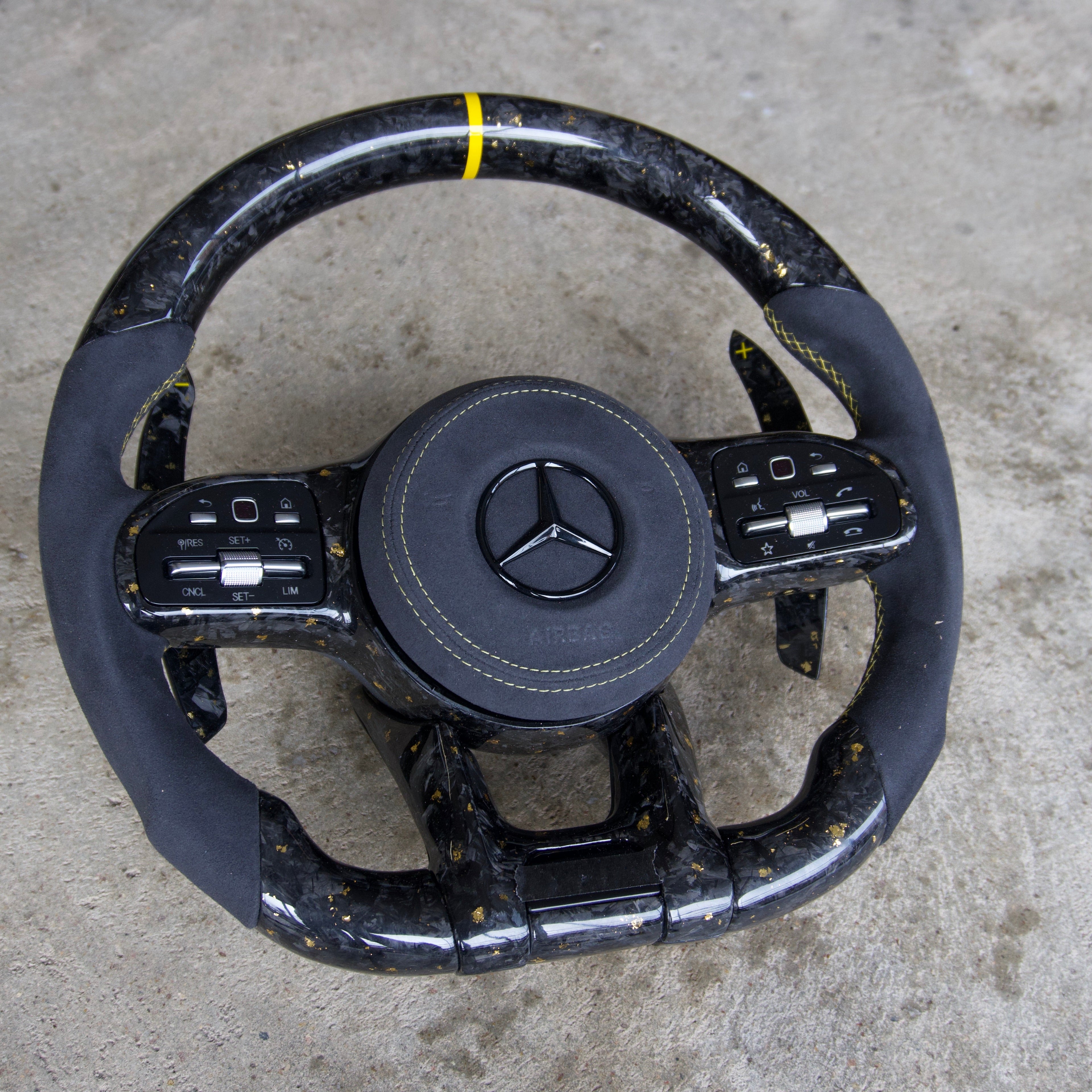 Mercedes AMG Batman gelb Lenkrad 2008-2018